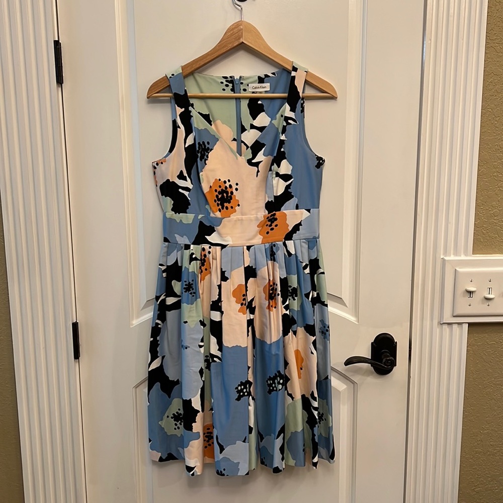 Calvin Klein Spring time floral dress size 6